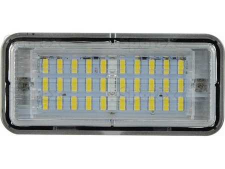 Lampa robocza LED do ciągnika rolniczego John Deere